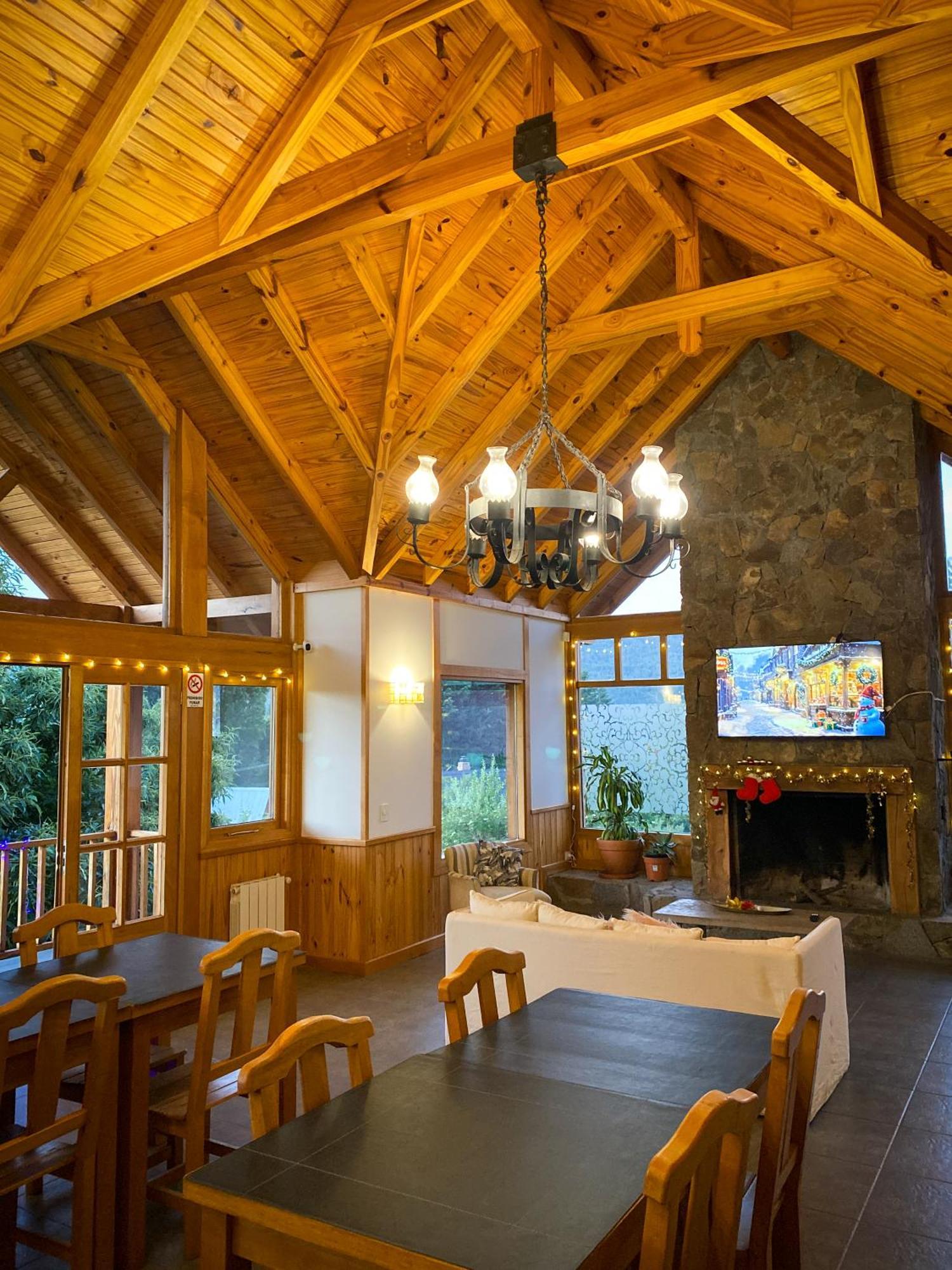Hosteria Baerenhaus San Martín de los Andes Eksteriør bilde